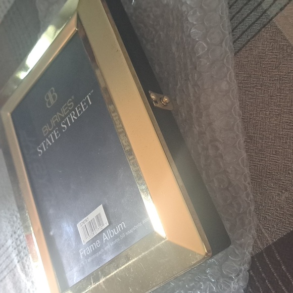 Photo album and frame - Picture 3 of 6